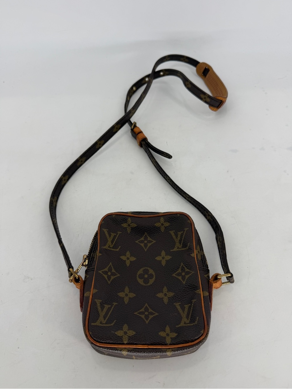 Authentic Vintage 90s Louis Vuitton Monogram Mini Danube Crossbody Bag